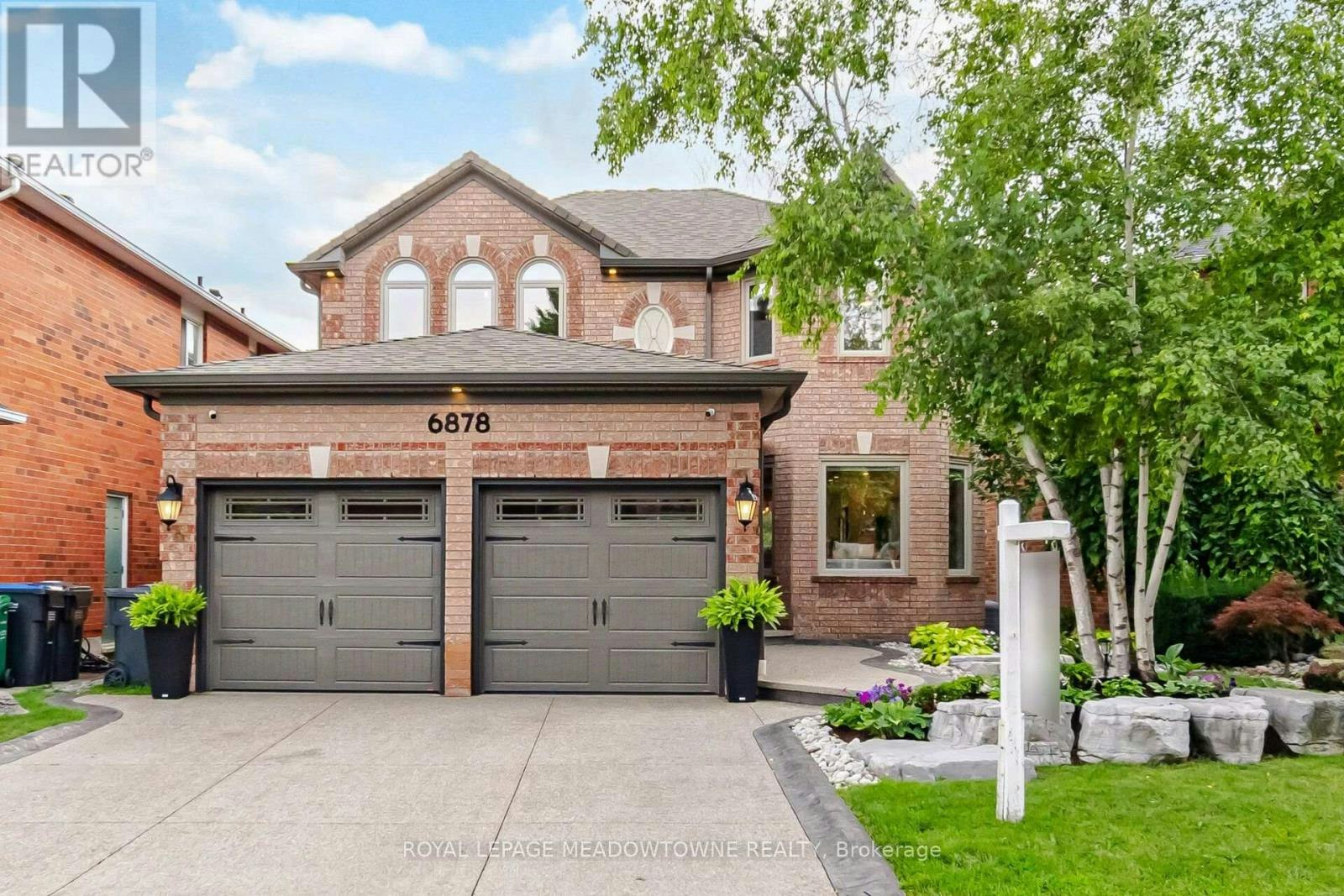 6878 Summer Heights Drive, Mississauga, ON, L5N 7E9