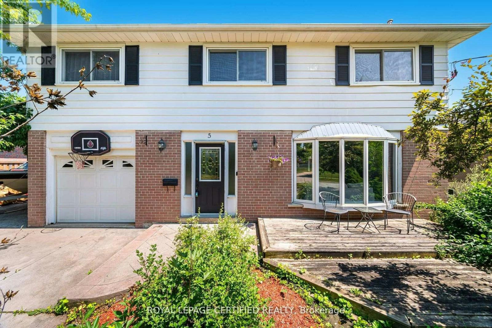 5 Stockman Crescent, Halton Hills, ON, L7G 1J5