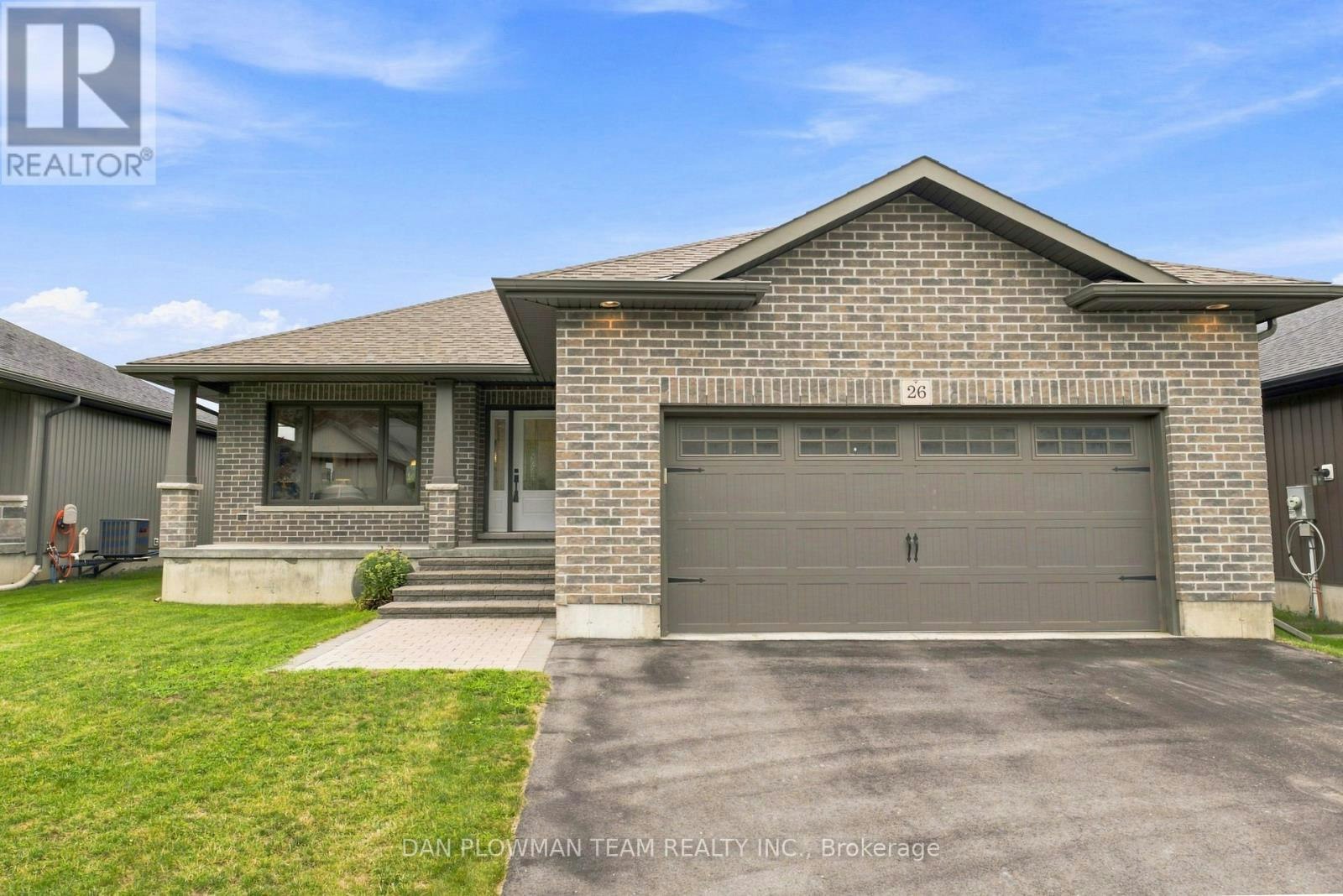 26 Autumn Grove, Quinte West, ON, K8V 0G8