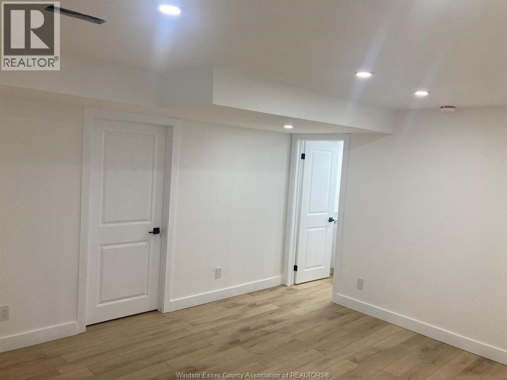LOWER-631 Holburn Street, Windsor, ON, N9E 0B3 - 5