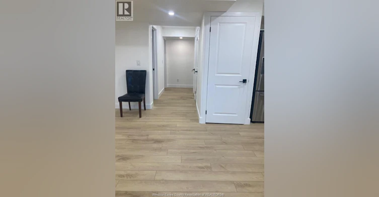 LOWER-631 Holburn Street, Windsor, ON, N9E 0B3 - 11