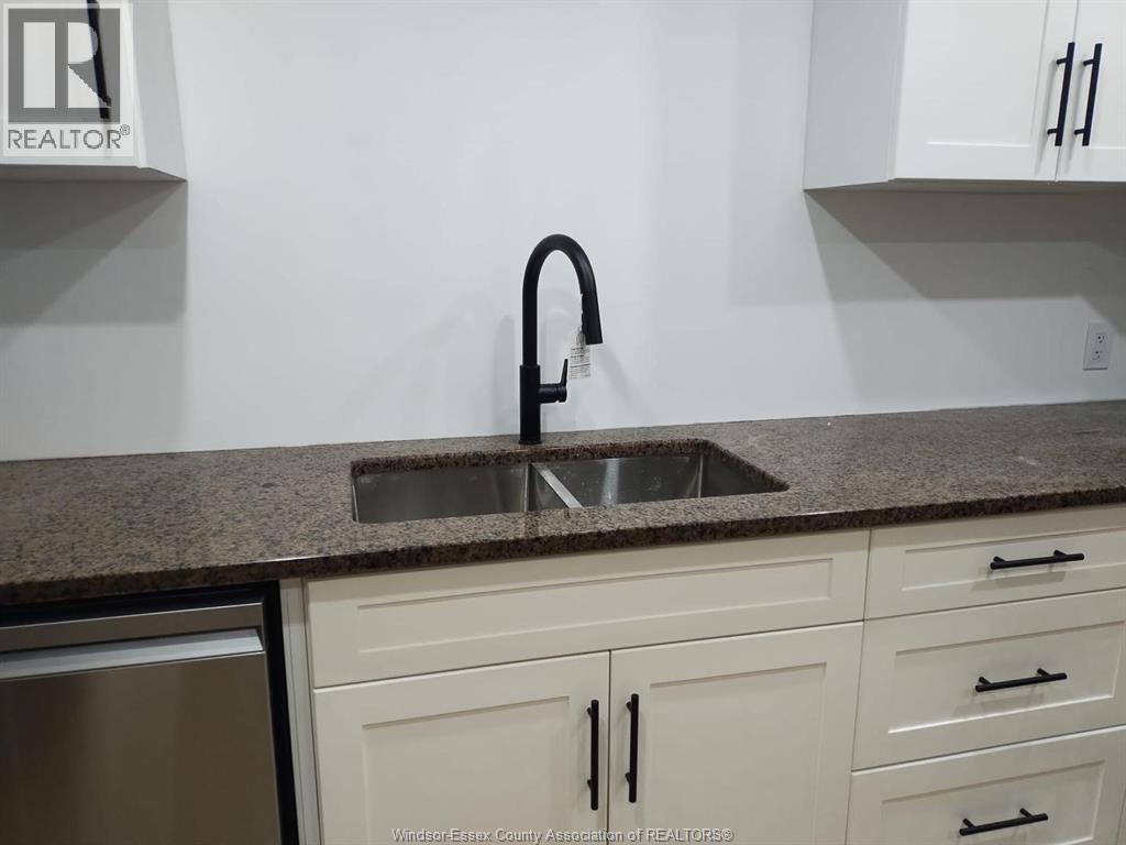 LOWER-631 Holburn Street, Windsor, ON, N9E 0B3 - 4