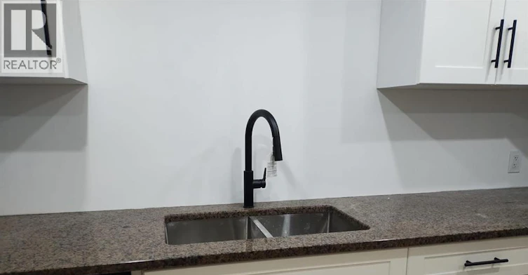 LOWER-631 Holburn Street, Windsor, ON, N9E 0B3 - 4