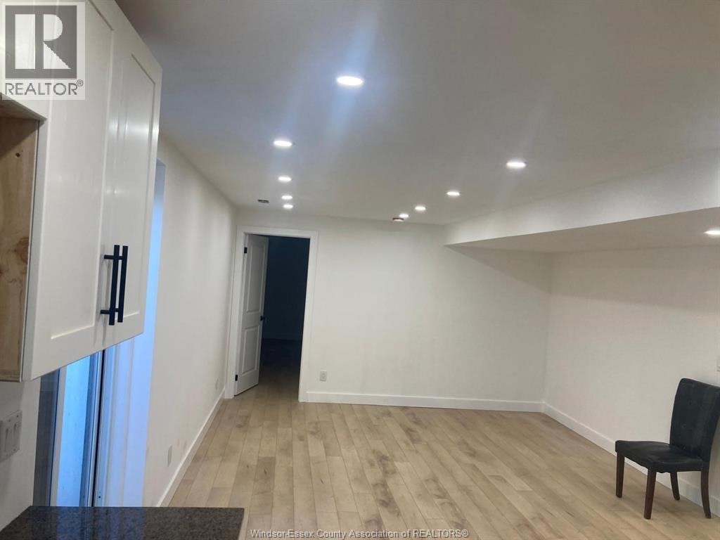 LOWER-631 Holburn Street, Windsor, ON, N9E 0B3 - 6