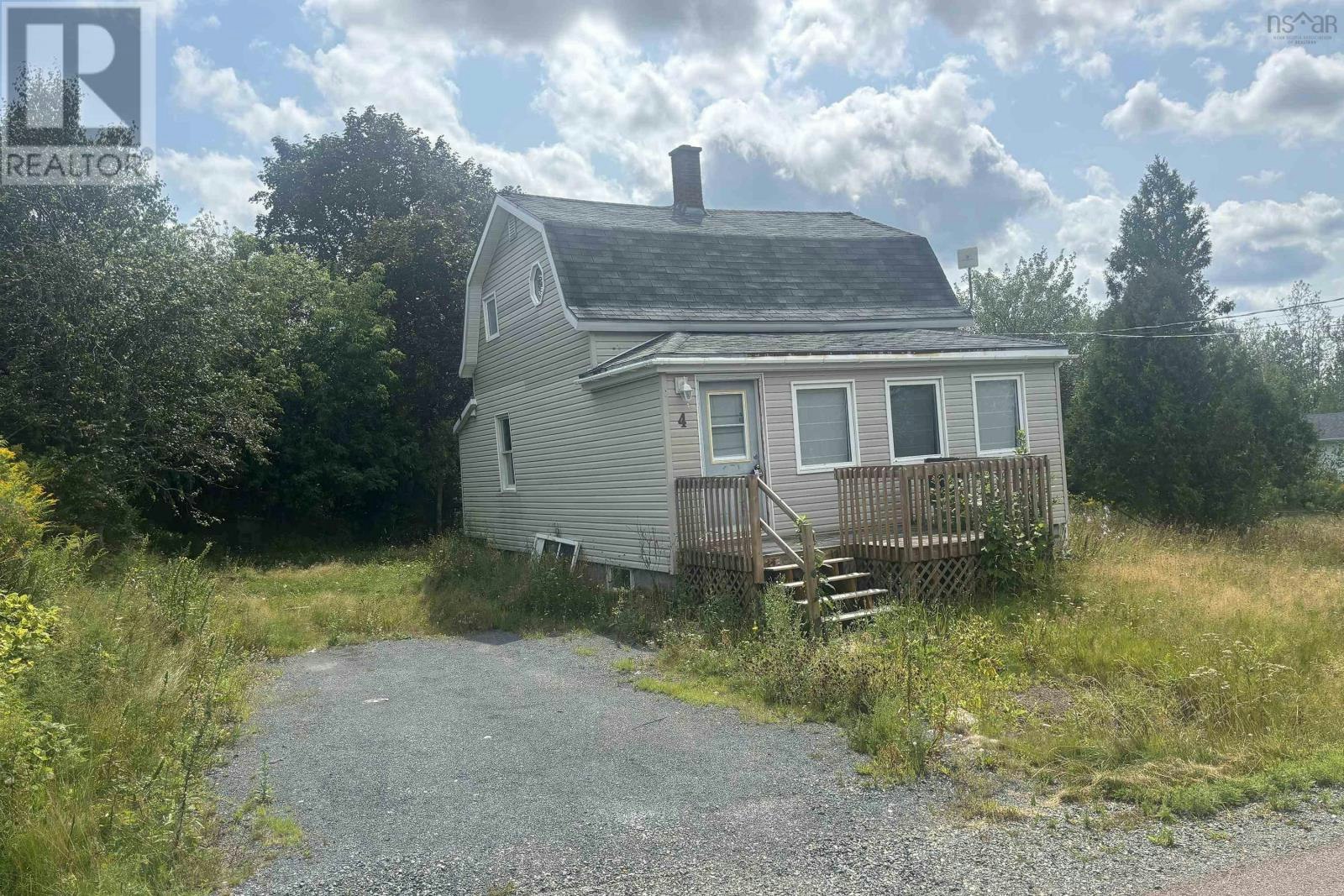 4 Starr Street, Springhill, NS, B0M 1X0