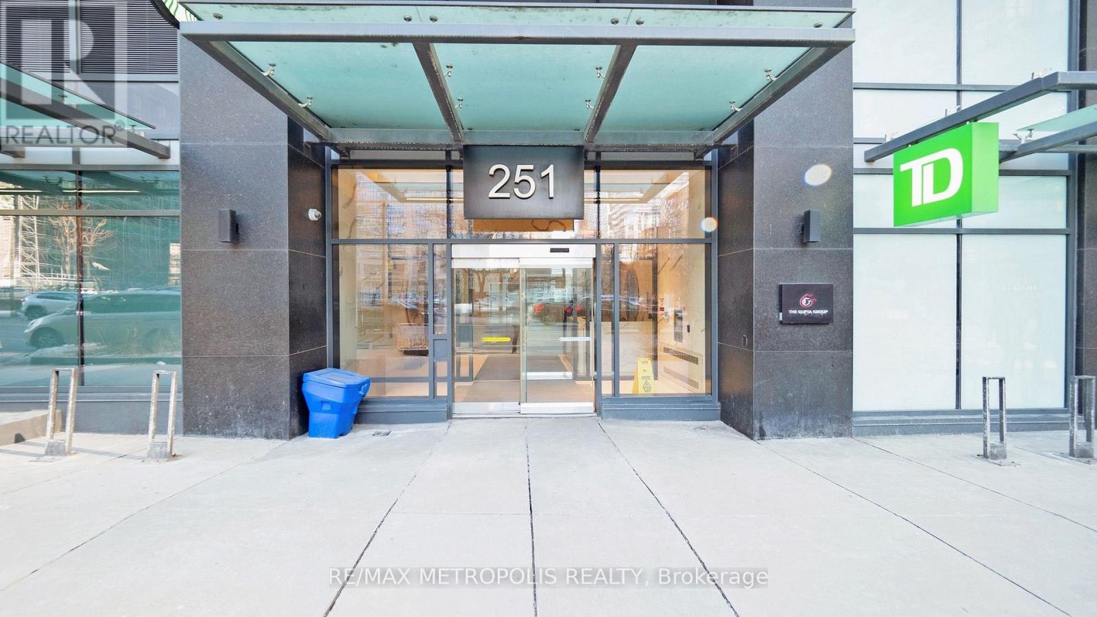 4212-251 Jarvis Street, Toronto, ON, M5B 0C3 - 5