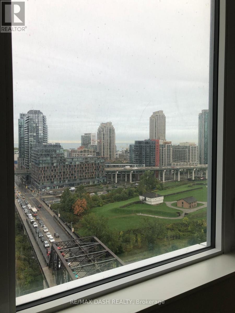 1504W-27 Bathurst Street, Toronto, ON, M5V 2P1 - 18