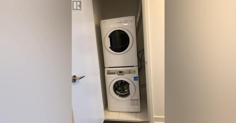 1504W-27 Bathurst Street, Toronto, ON, M5V 2P1 - 15