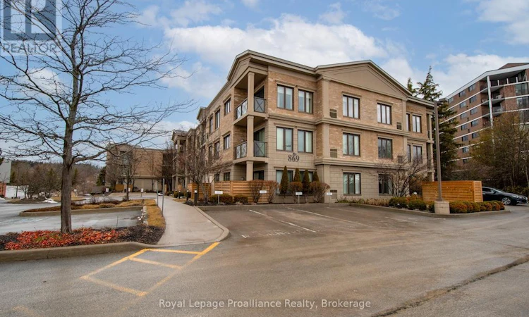 212-869 Clonsilla Avenue