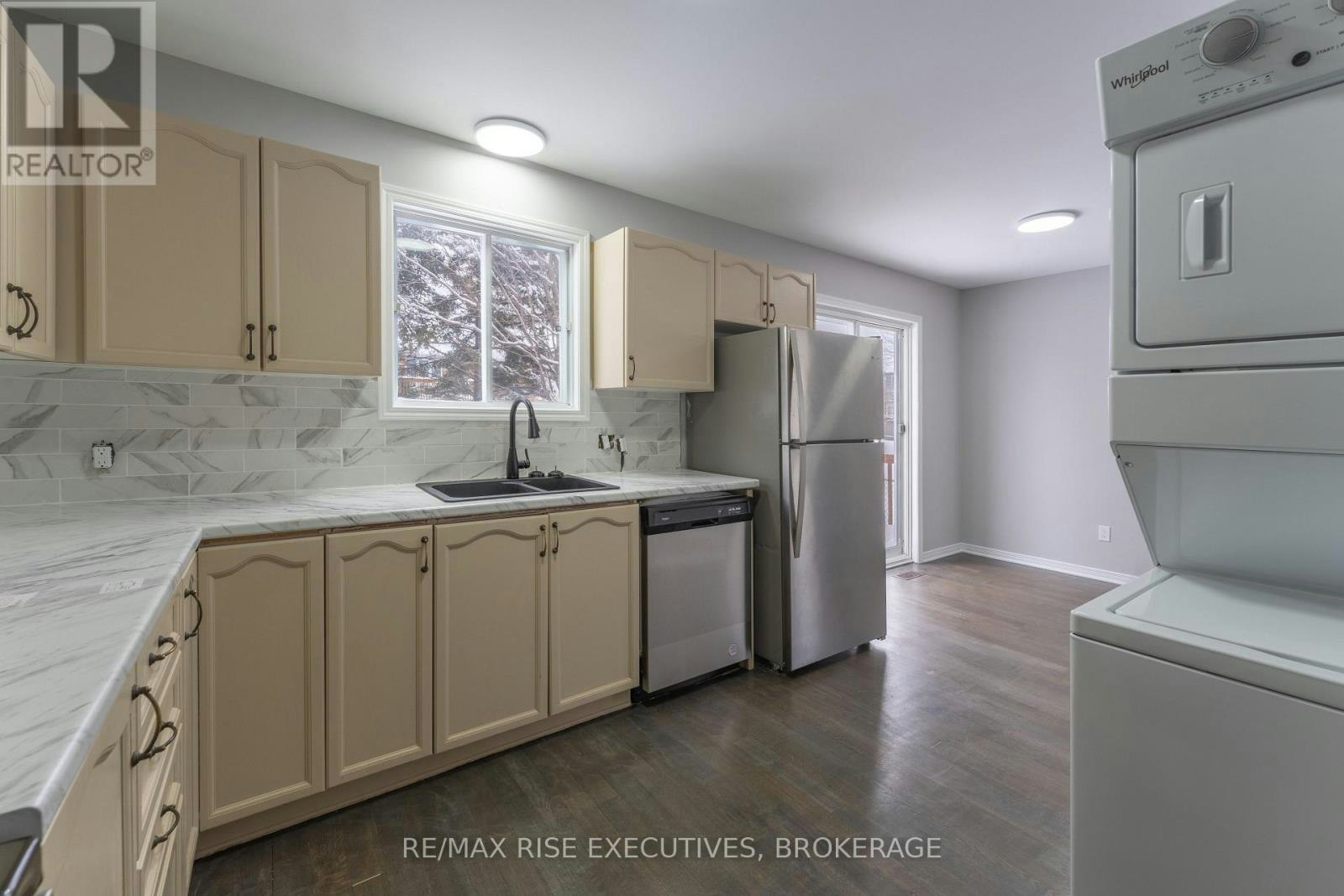 1-312 Waterloo Drive, Kingston, ON, K7M 8P3 - 6