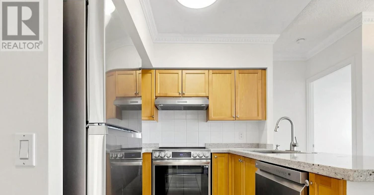 LPH117-9017 Leslie Street, Richmond Hill, ON, L4B 4R8 - 5