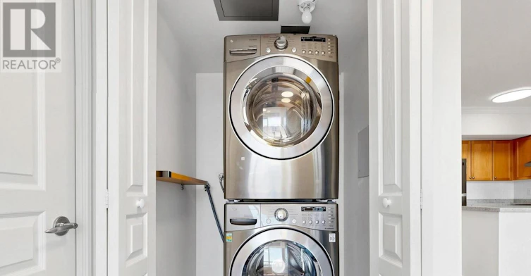 LPH117-9017 Leslie Street, Richmond Hill, ON, L4B 4R8 - 17