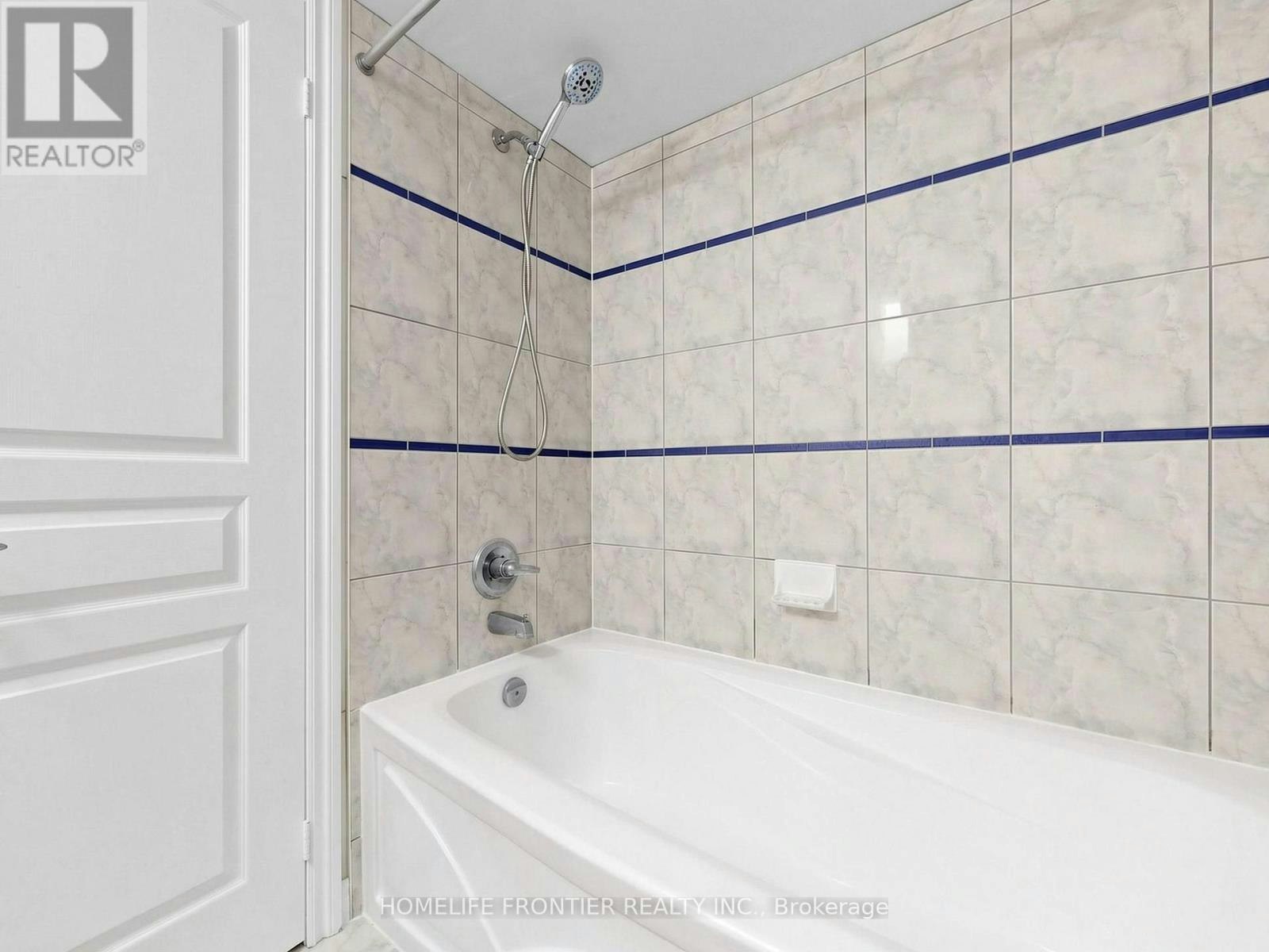 LPH117-9017 Leslie Street, Richmond Hill, ON, L4B 4R8 - 9