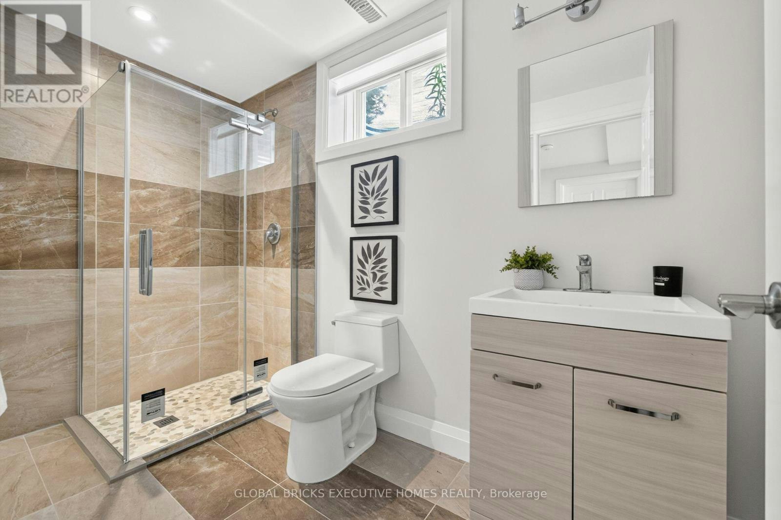 56 Valleyscape Drive, Kitchener, ON, N2P 0G3 - 44