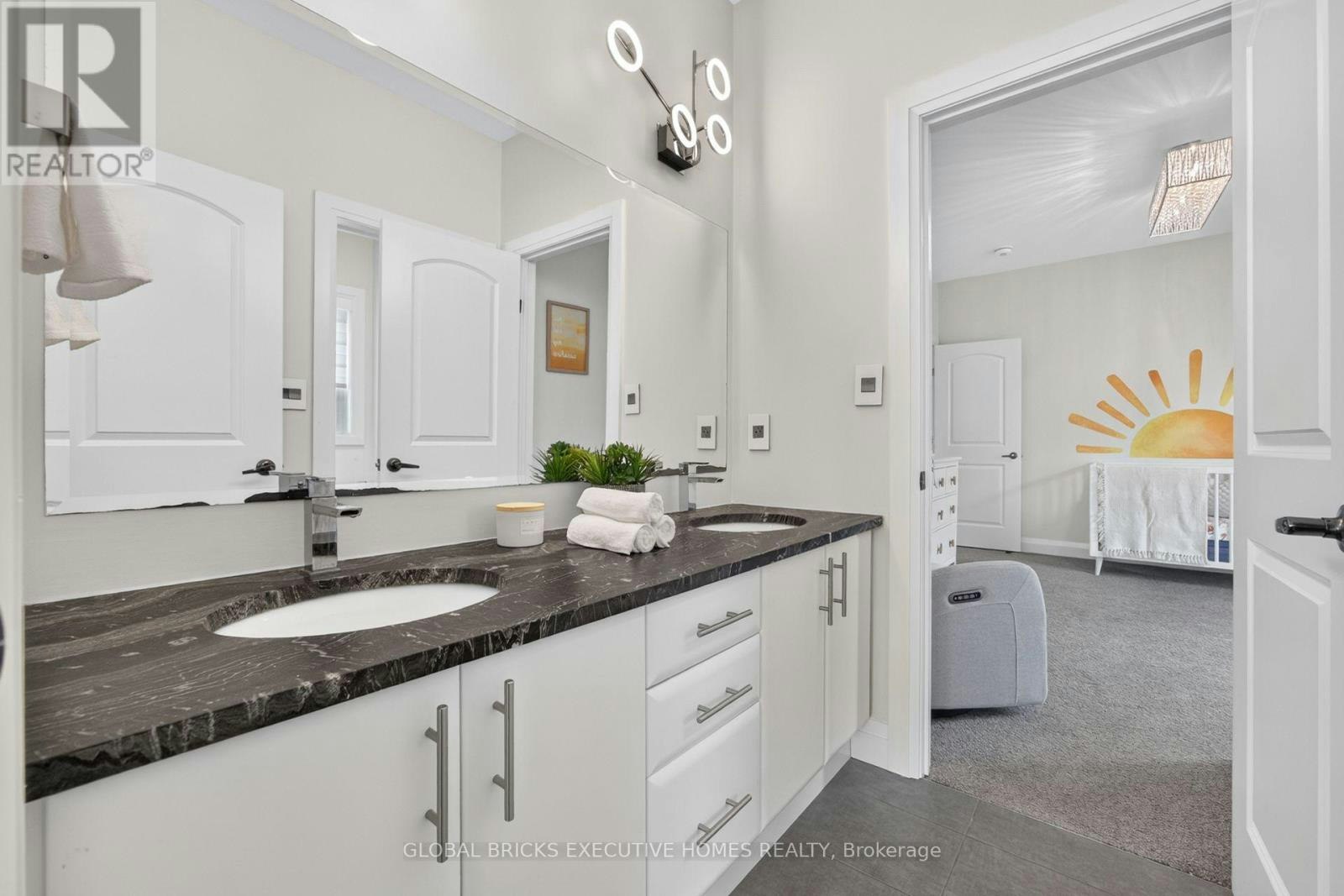 56 Valleyscape Drive, Kitchener, ON, N2P 0G3 - 34