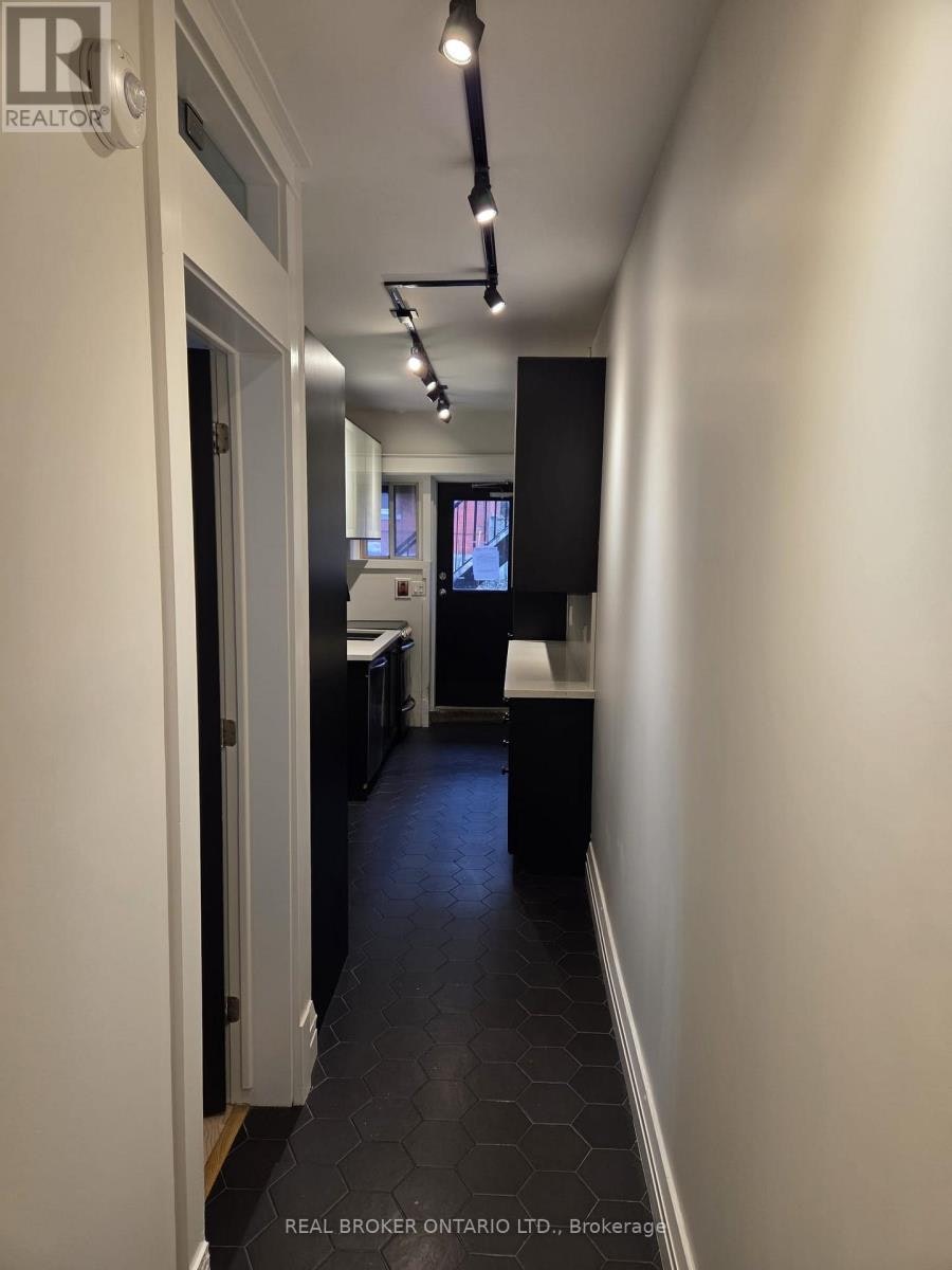 1-479 Aberdeen Avenue, Hamilton, ON, L8P 2S5 - 8