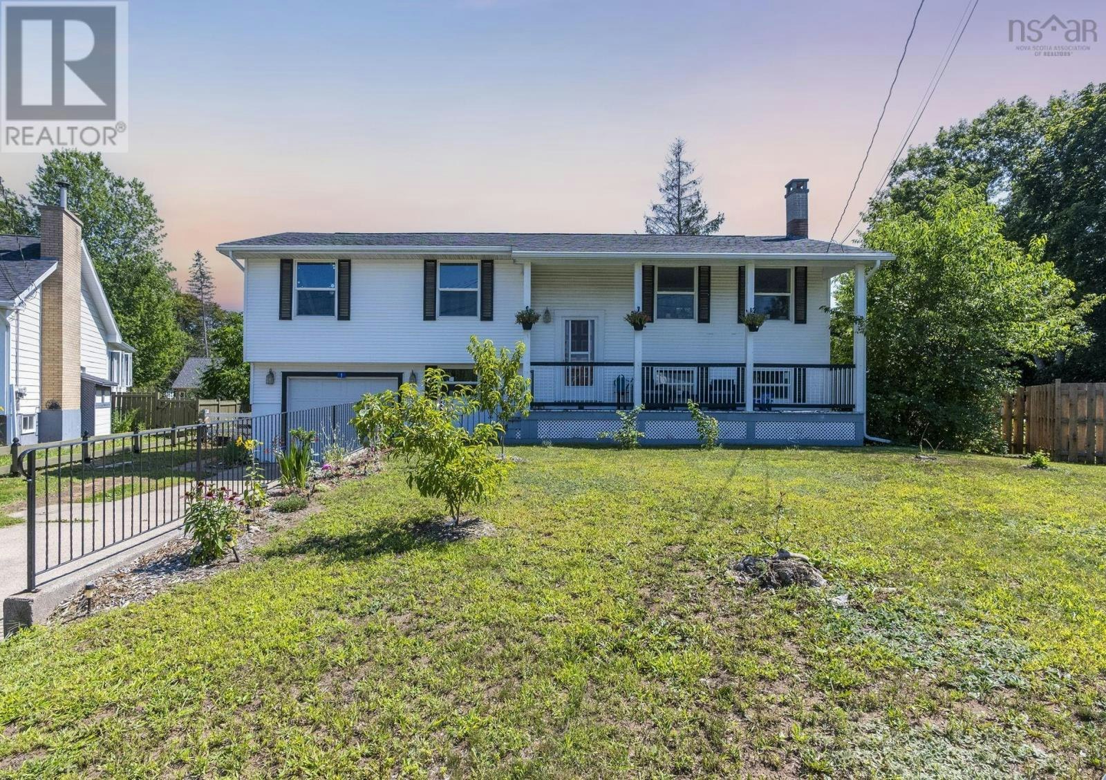 1 Mckenzie Drive, Middleton, NS, B0S 1P0