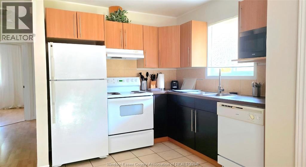 3-1792 Northway, Windsor, ON, N9B 3M2 - 2