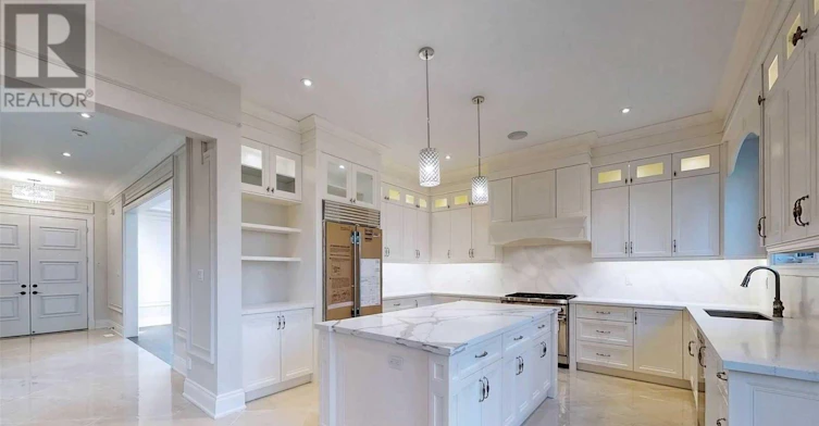 6 Daniel Cozens Court, Toronto, ON, M2R 0A7 - 8