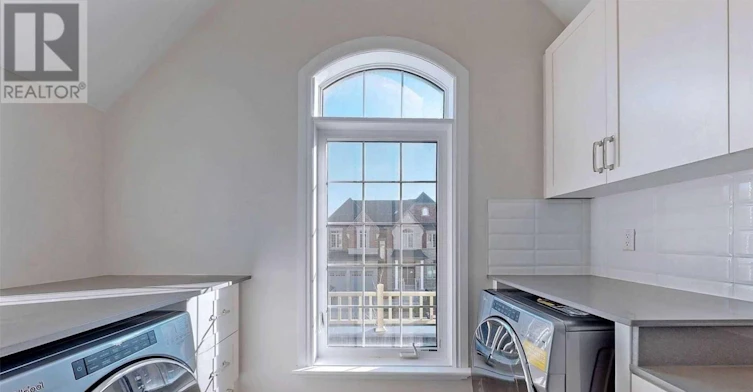 6 Daniel Cozens Court, Toronto, ON, M2R 0A7 - 26