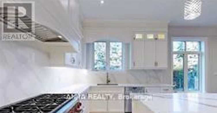 6 Daniel Cozens Court, Toronto, ON, M2R 0A7 - 9