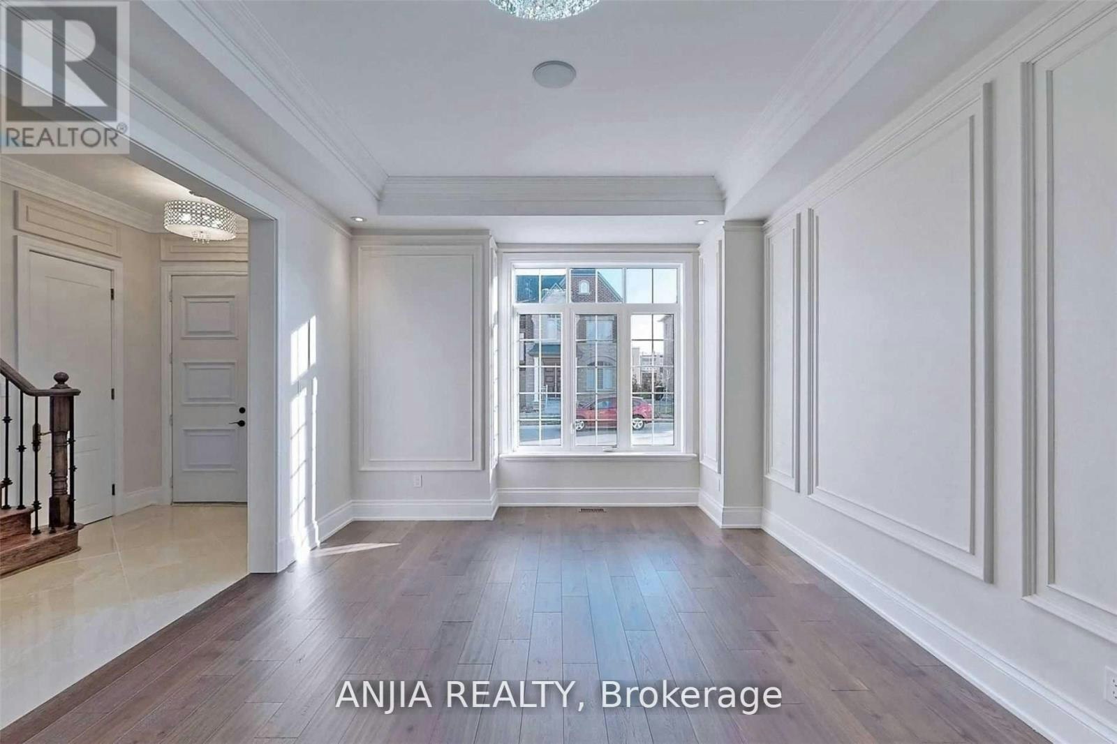 6 Daniel Cozens Court, Toronto, ON, M2R 0A7 - 3