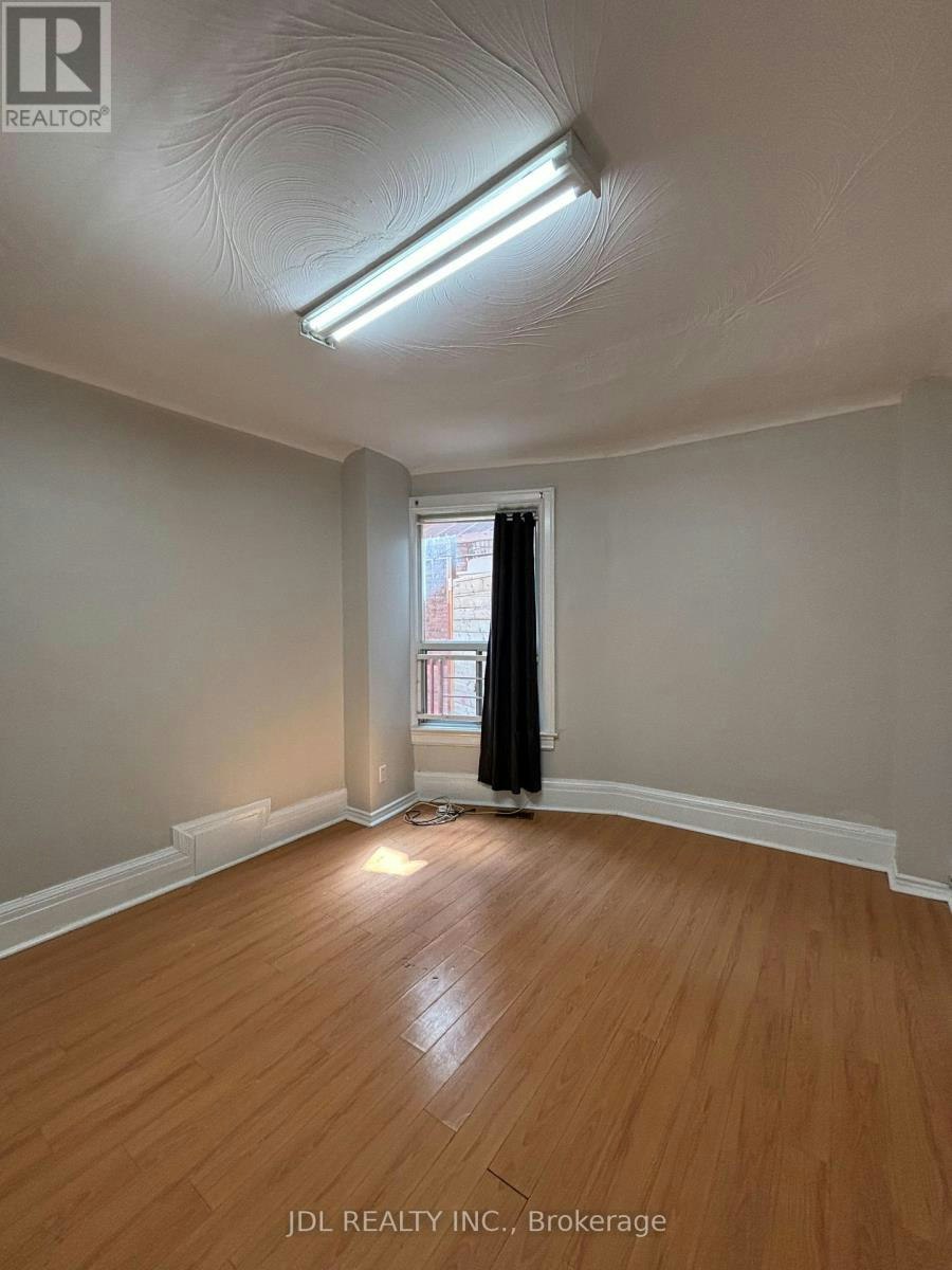 MAIN FLOOR-593 Bathurst Street, Toronto, ON, M5S 2P8 - 7