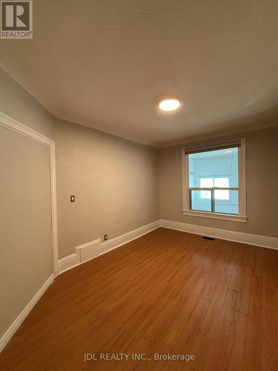 MAIN FLOOR-593 Bathurst Street, Toronto, ON, M5S 2P8 - 4