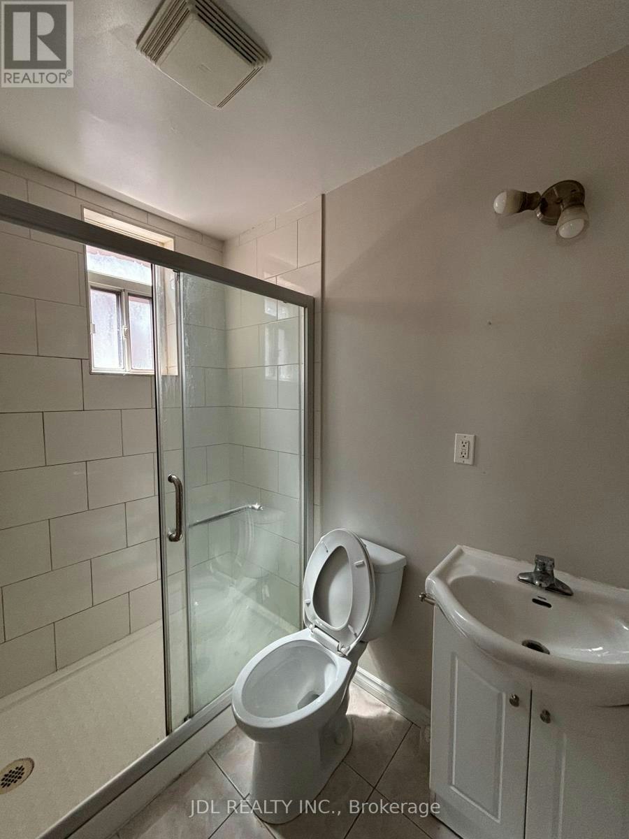 MAIN FLOOR-593 Bathurst Street, Toronto, ON, M5S 2P8 - 8