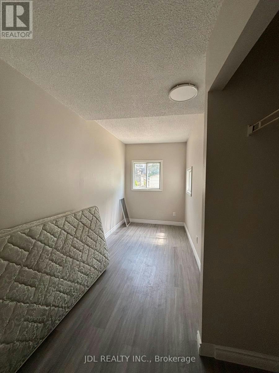 MAIN FLOOR-593 Bathurst Street, Toronto, ON, M5S 2P8 - 9