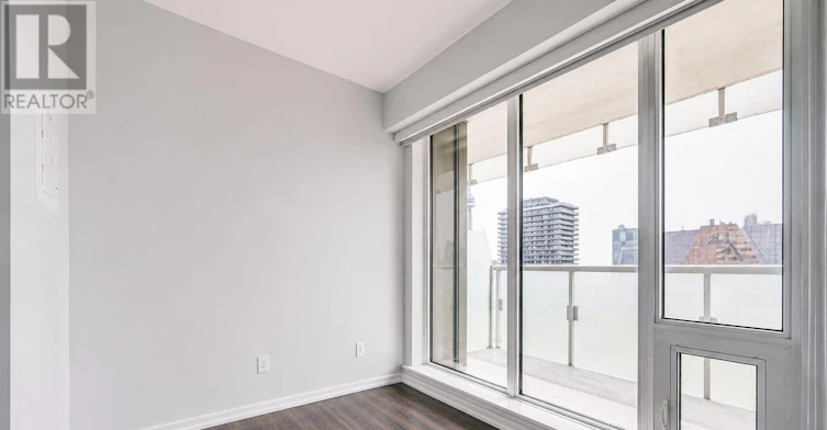 3109-197 Yonge Street, Toronto, ON, M5B 1M4 - 9