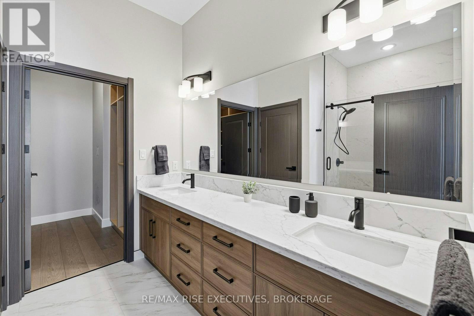 204-300 Skyfal Lane, Kingston, ON, K7M 0L3 - 9