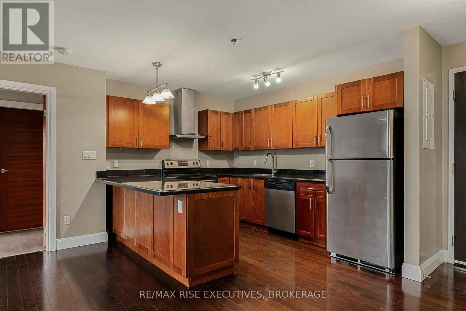 515-539 Armstrong Road, Kingston, ON, K7M 0C6 - 6