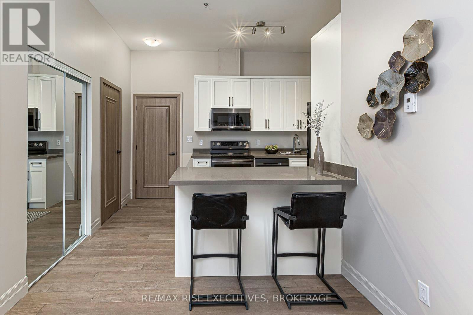 519-847 Development Drive, Kingston, ON, K7M 4W6 - 3