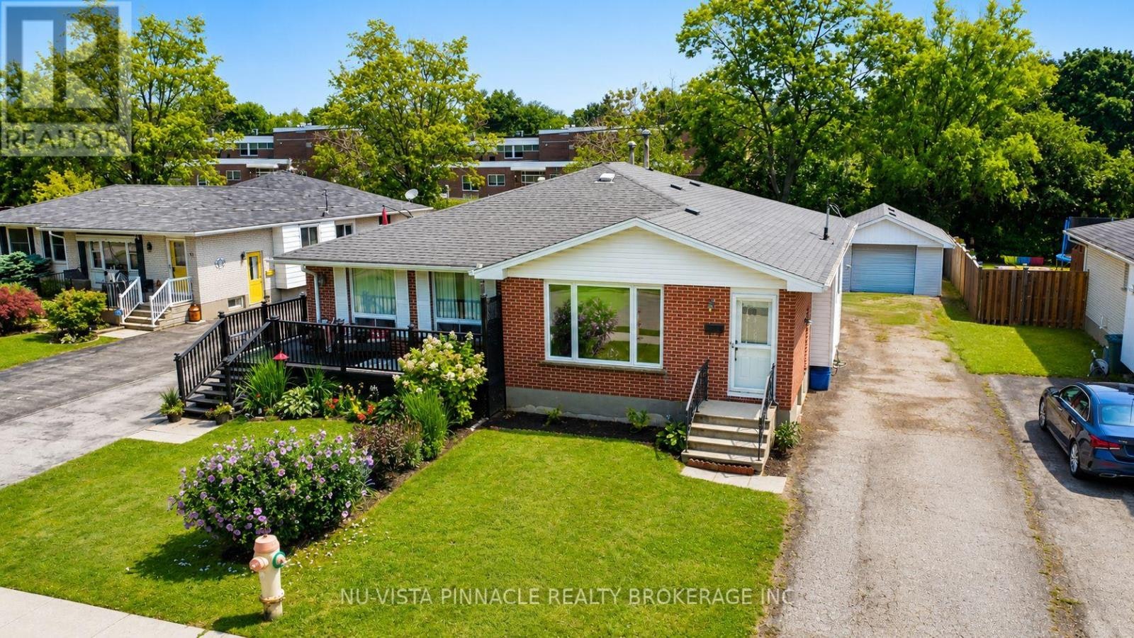 15 Gregory Place, St. Thomas, ON, N5R 4S4
