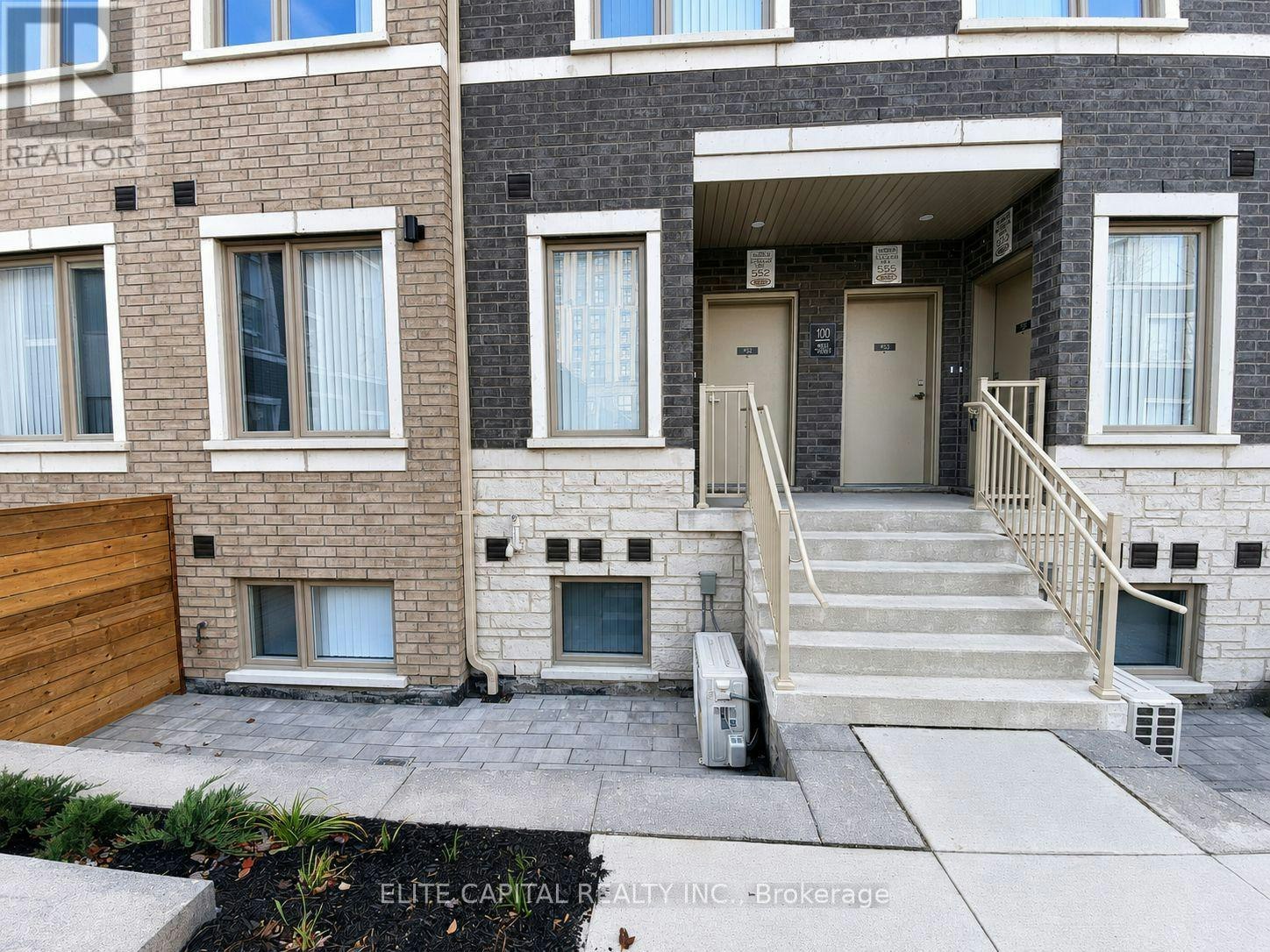 TH 351-100 Honeycrisp Crescent, Vaughan, ON, L4K 0N7