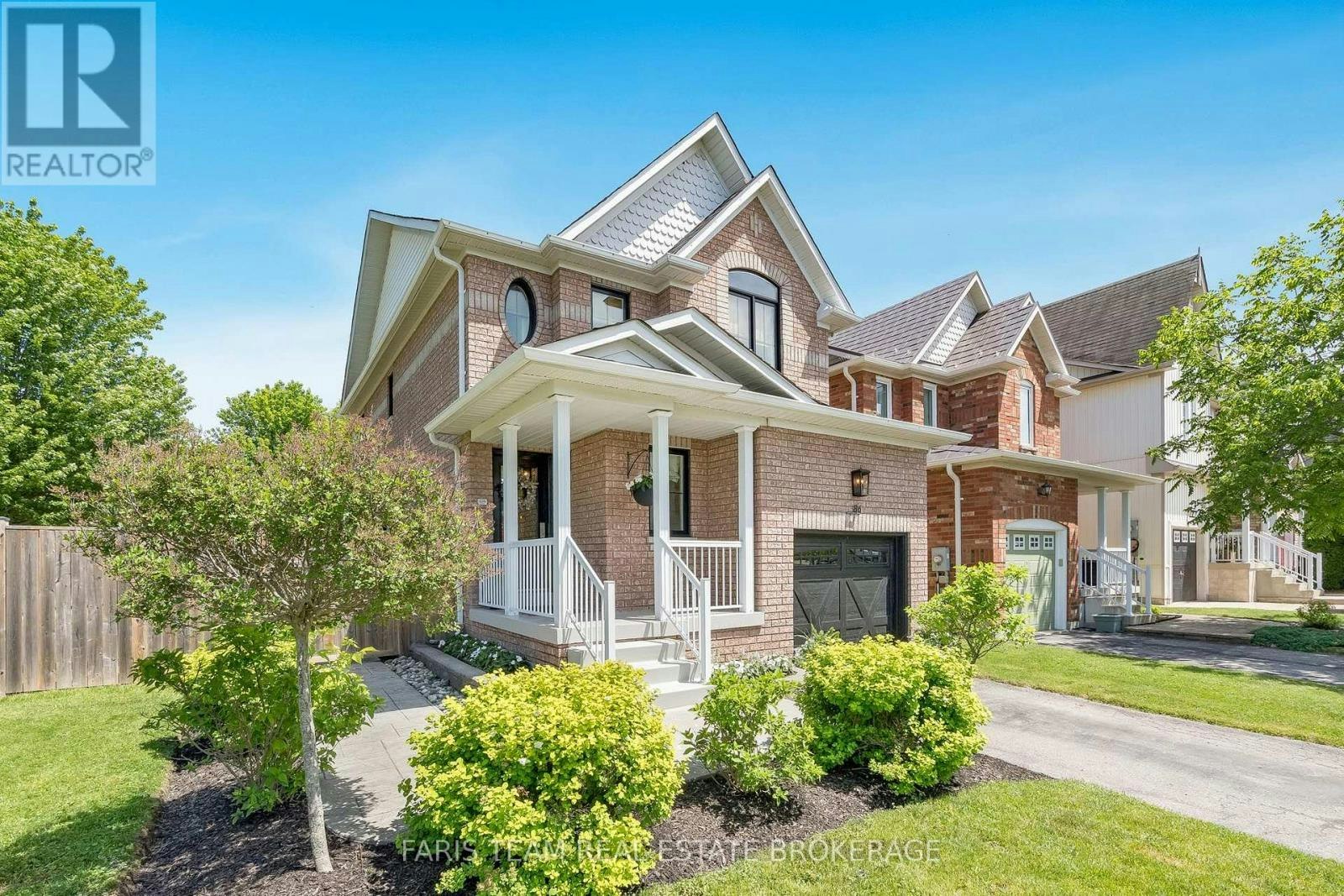 86 Margaret Graham Crescent, East Gwillimbury, ON, L0G 1M0