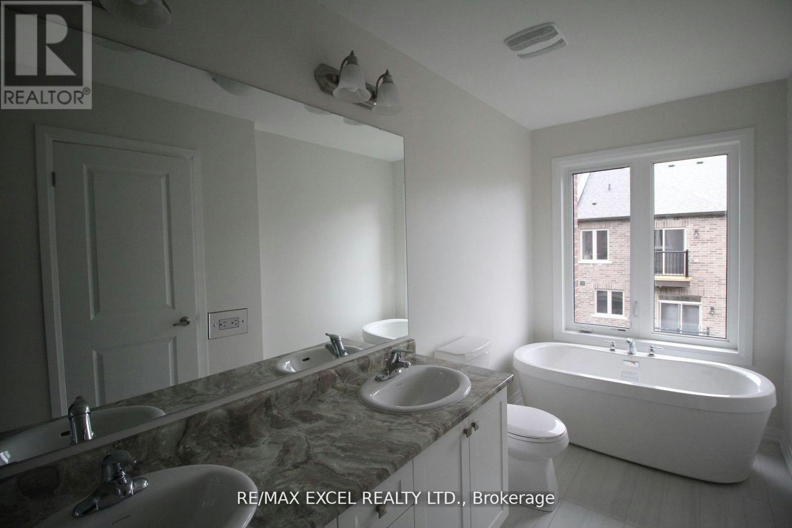 74 Carneros Way, Markham, ON, L6B 0S1 - 10