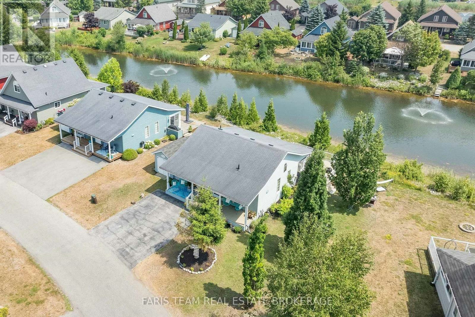 3 Awenda Avenue, Wasaga Beach, ON, L9Z 1X7