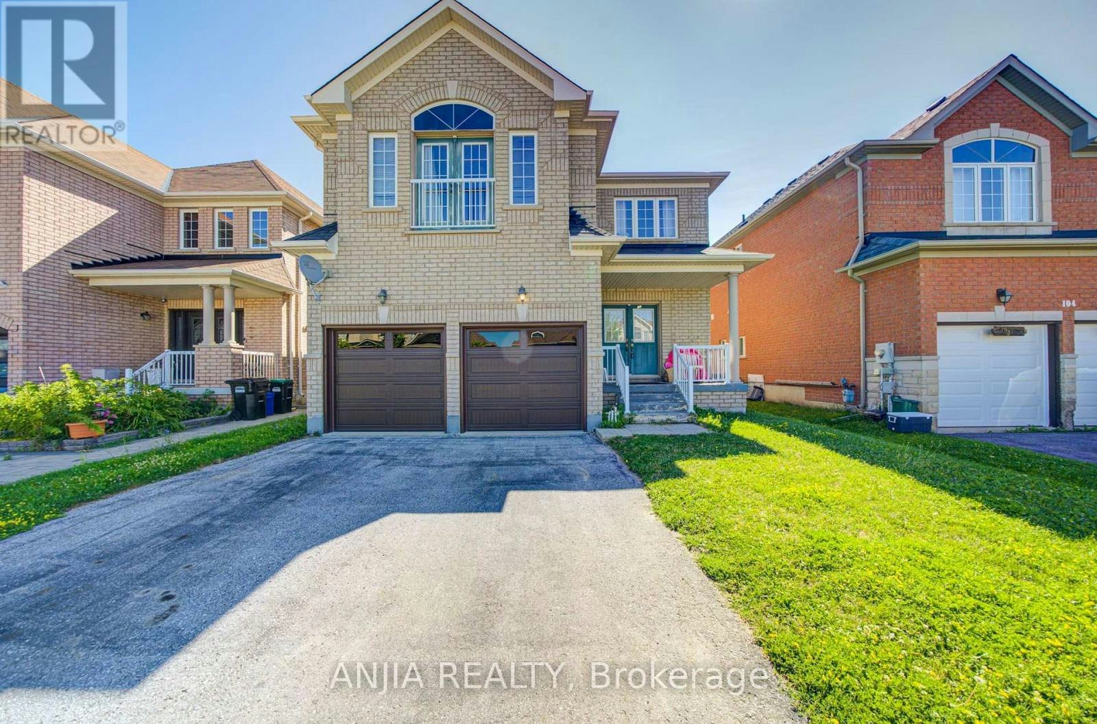102 Westminster Circle, Barrie, ON, L4M 0A6