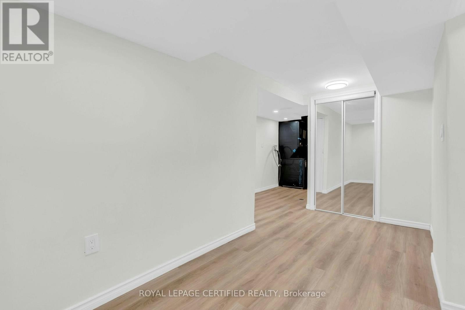 1398 Rebecca Street, Oakville, ON, L6L 1Z5 - 9