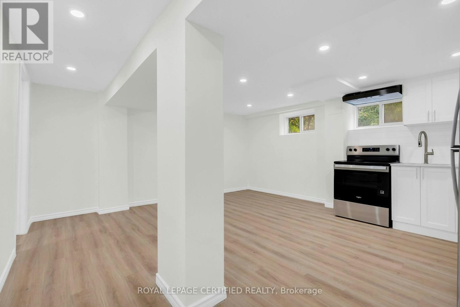 1398 Rebecca Street, Oakville, ON, L6L 1Z5 - 10