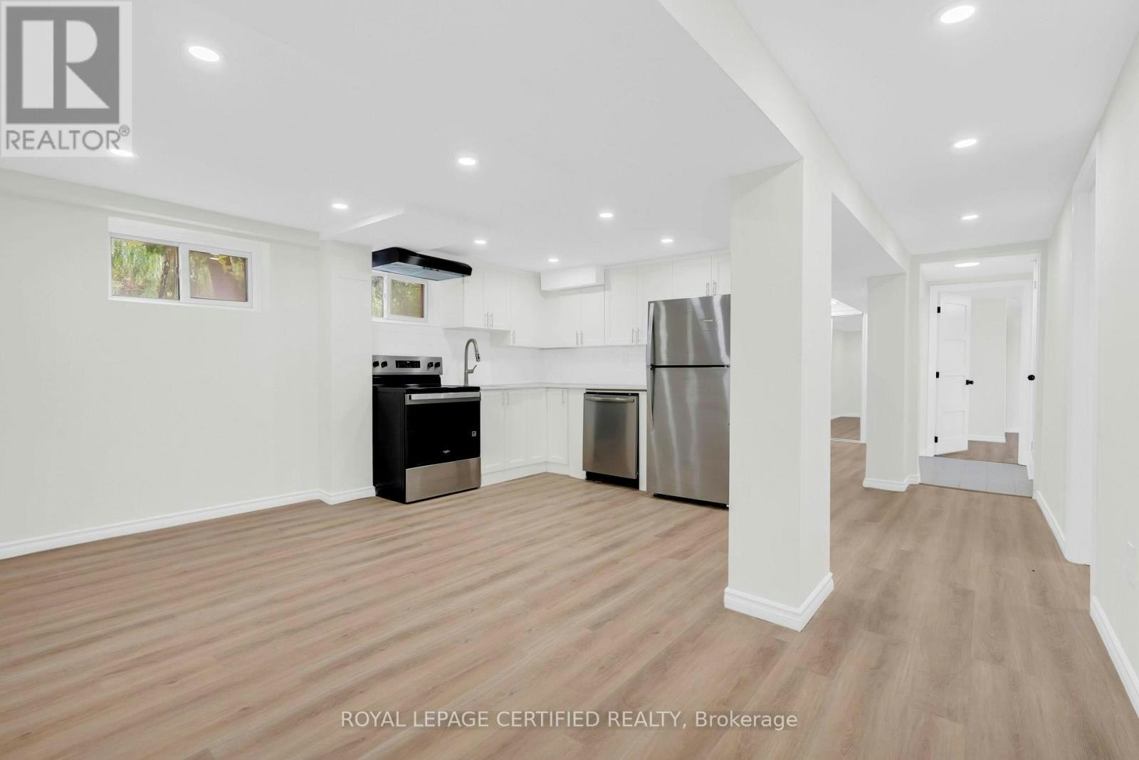1398 Rebecca Street, Oakville, ON, L6L 1Z5 - 6