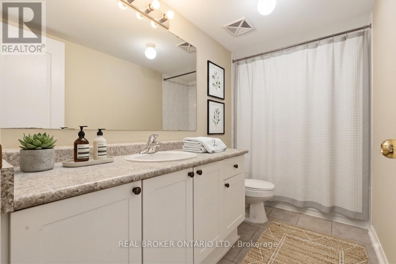 3985 Eglinton Avenue W, Mississauga, ON, L5M 0E5 - 6
