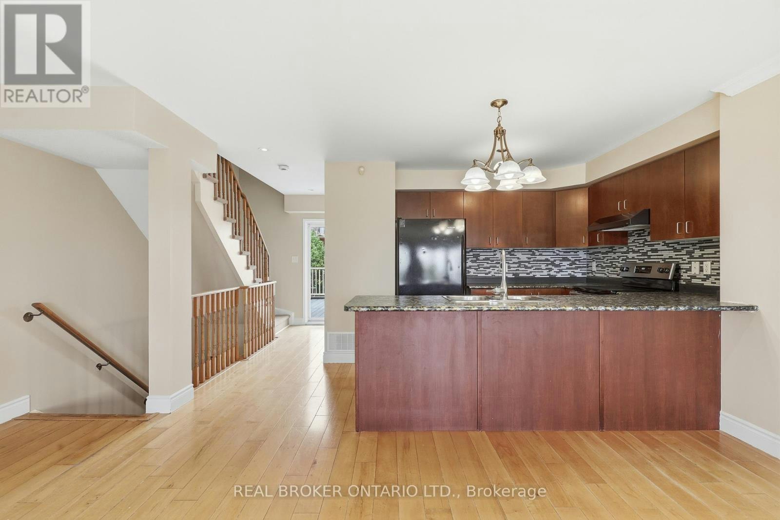 3985 Eglinton Avenue W, Mississauga, ON, L5M 0E5 - 10