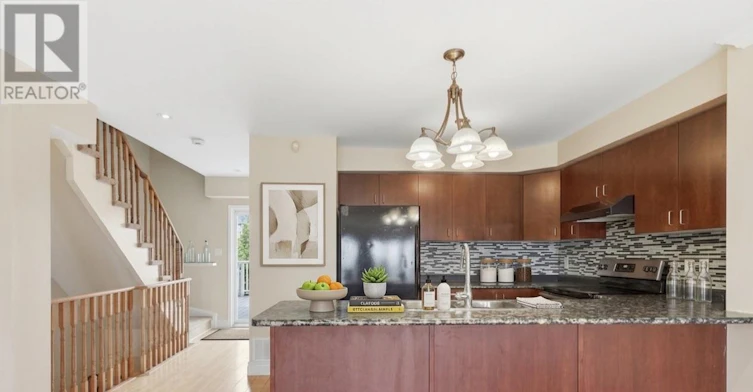 3985 Eglinton Avenue W, Mississauga, ON, L5M 0E5 - 5