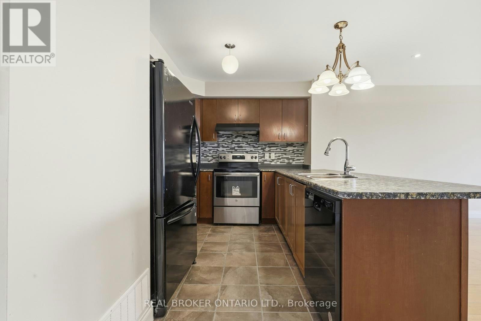 3985 Eglinton Avenue W, Mississauga, ON, L5M 0E5 - 11
