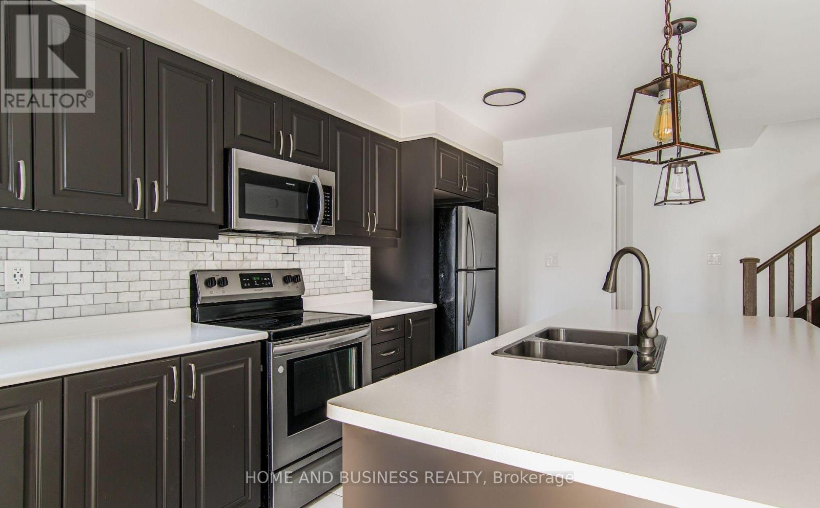 1135 Duignan Crescent, Milton, ON, L9E 1C3 - 10