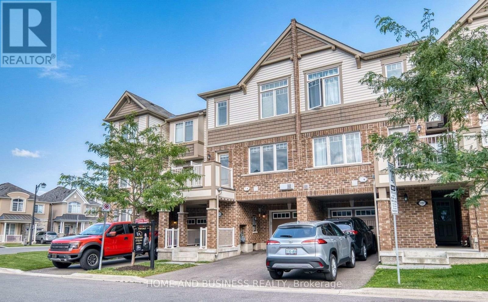1135 Duignan Crescent, Milton, ON, L9E 1C3 - 2