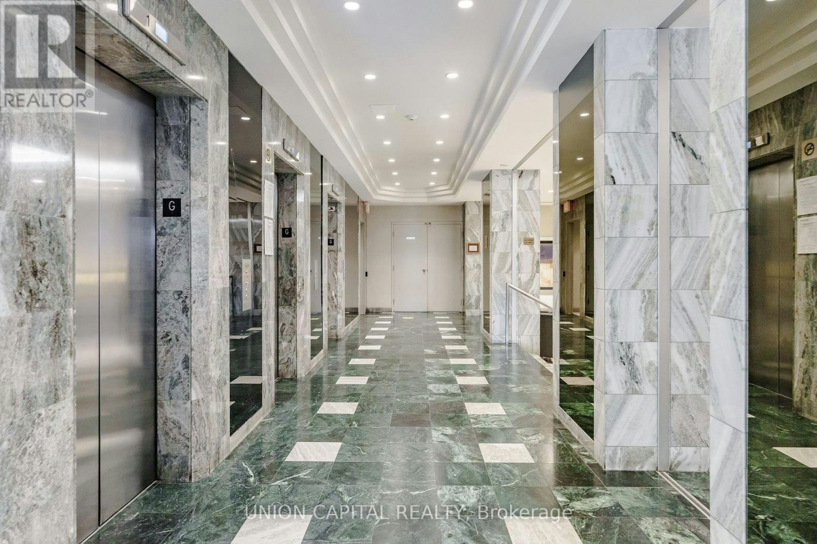 1612-4460 Tucana Court, Mississauga, ON, L5R 3K9 - 3
